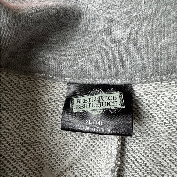 Girls Beetlejuice cardigan sweater yxl 14 nwot - Picture 3 of 3